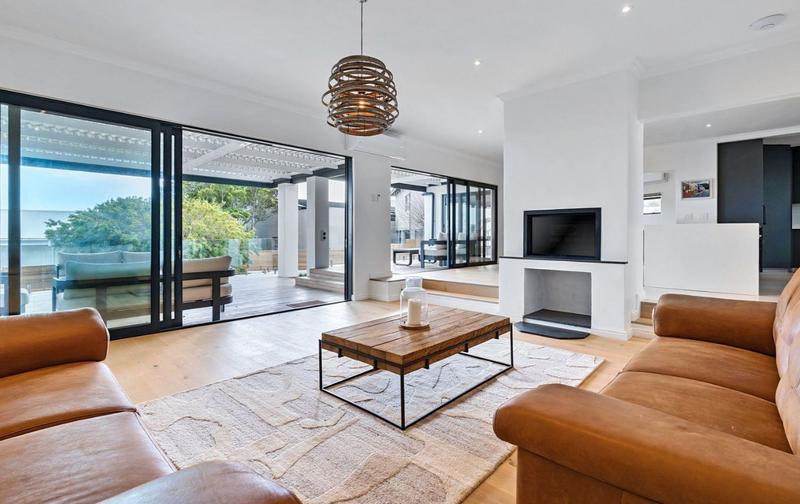 4 Bedroom Property for Sale in Camps Bay Western Cape